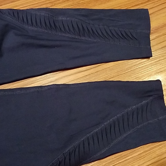 NWT Under Armour Leggings - Picture 5 of 10